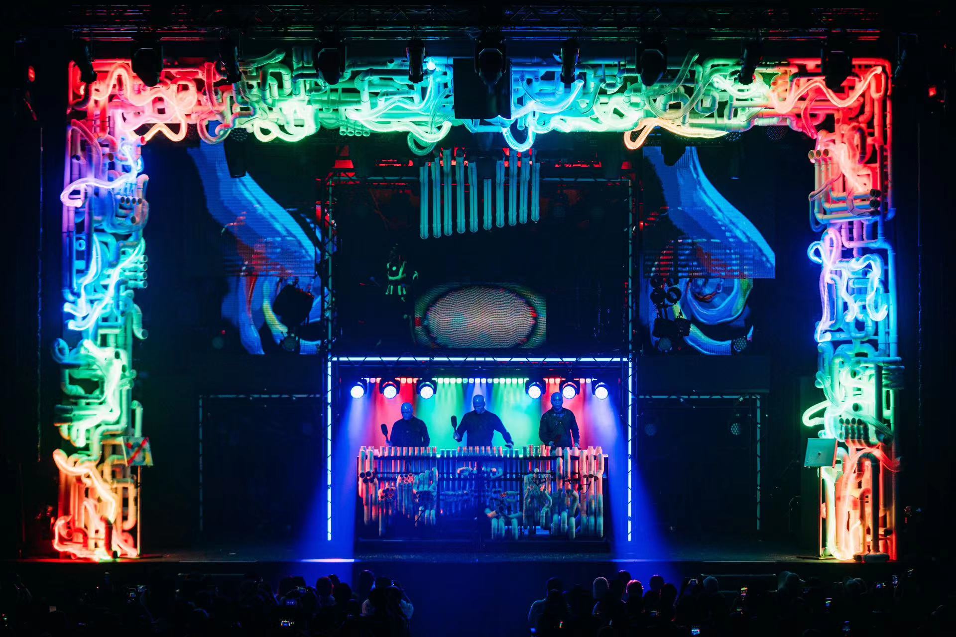 International Phenomenon Blue Man Group Debuts in Shanghai with Enhanced Experience